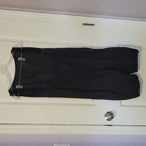 Compression wear - Picture 2 of 9